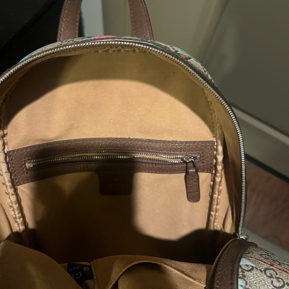 Gucci Backpack - Picture 4 of 6